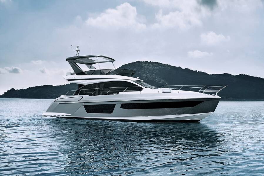 Azimut 53