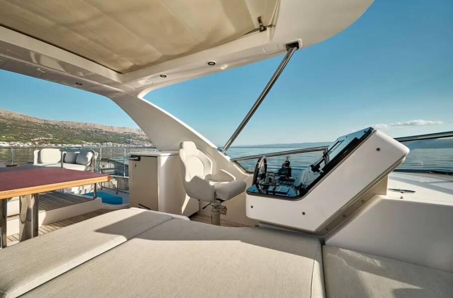 Azimut 55