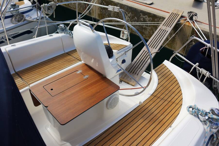 Bavaria 33 Cruiser