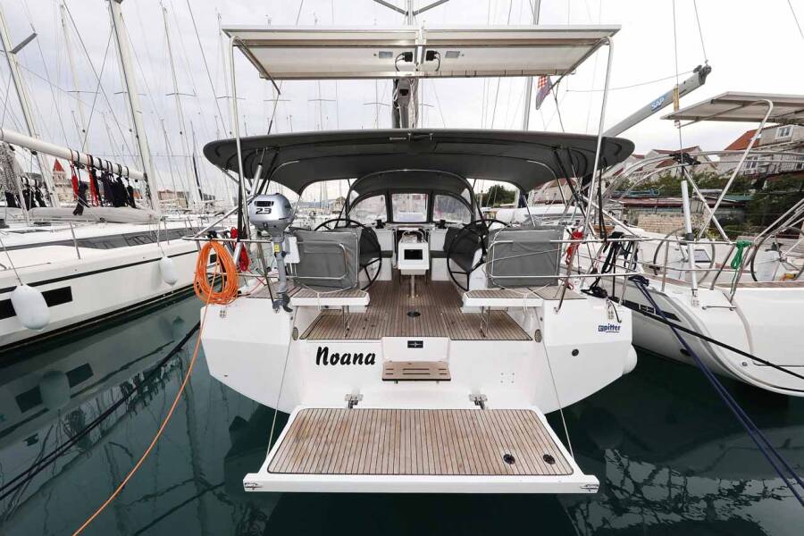 Bavaria C42