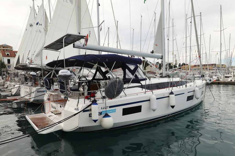 Bavaria C42