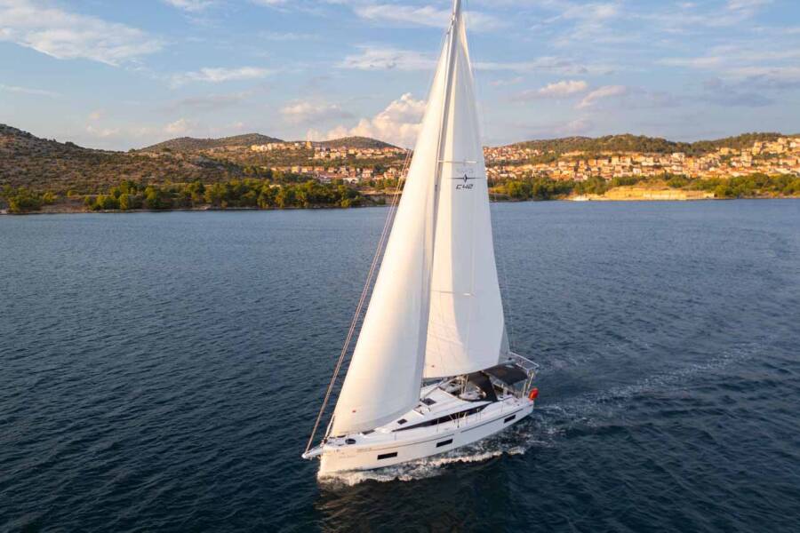 Bavaria C42