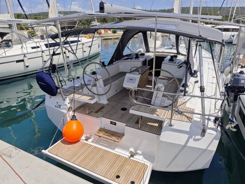 Bavaria C42