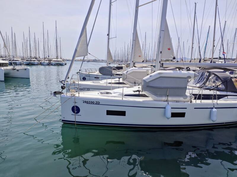 Bavaria C42