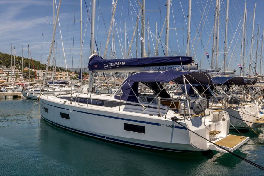 Bavaria C42