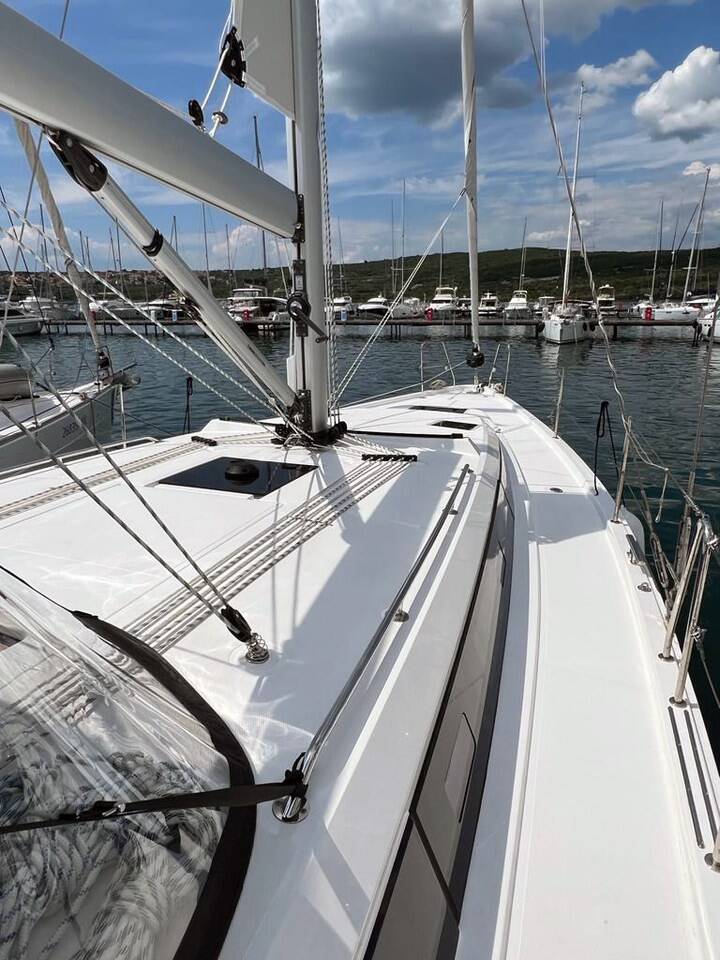 Bavaria C42