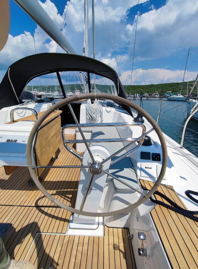 Bavaria C42