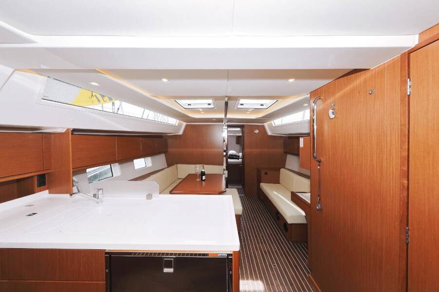 Bavaria C45 Holiday