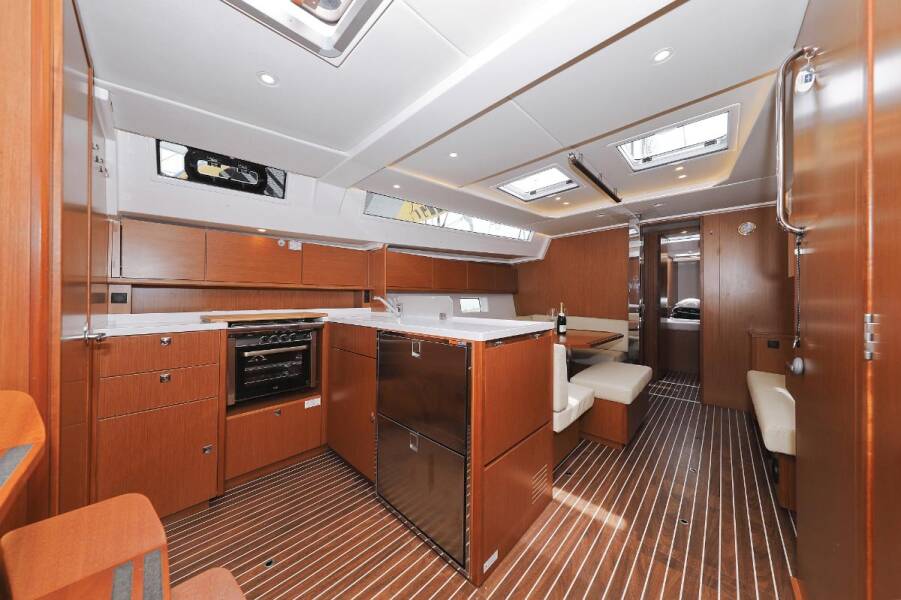 Bavaria C45 Holiday