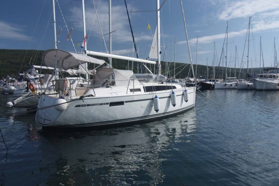 Bavaria Cruiser 33