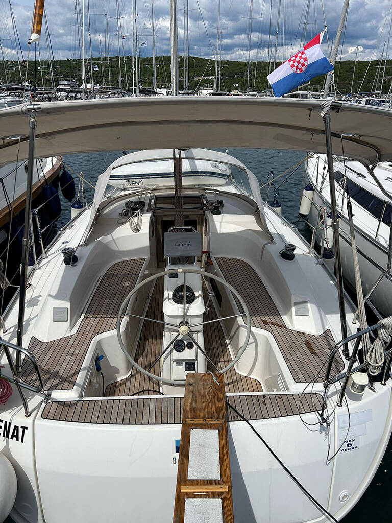 Bavaria Cruiser 33