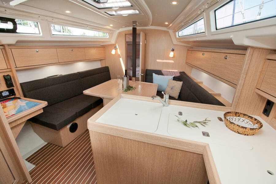 Bavaria Cruiser 34 Style