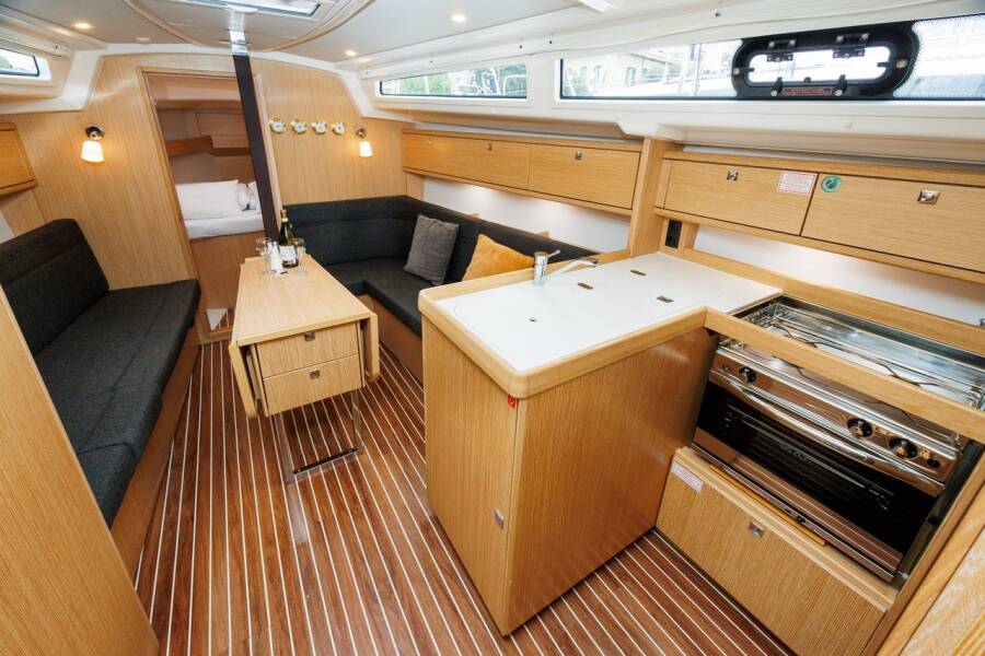 Bavaria Cruiser 34 Style