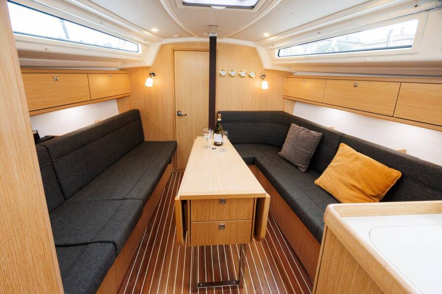 Bavaria Cruiser 34 Style