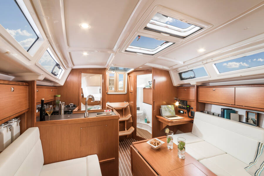 Bavaria Cruiser 34 Style