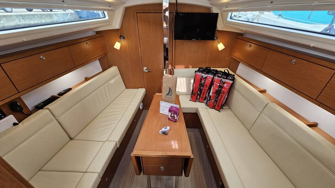 Bavaria Cruiser 34 Style