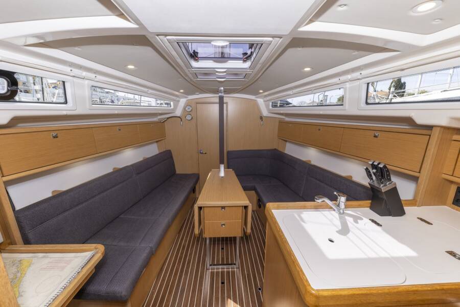 Bavaria Cruiser 34 Style