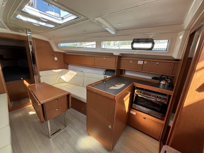 Bavaria Cruiser 34