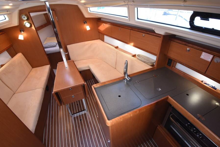 Bavaria Cruiser 34