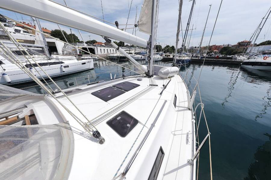 Bavaria Cruiser 36