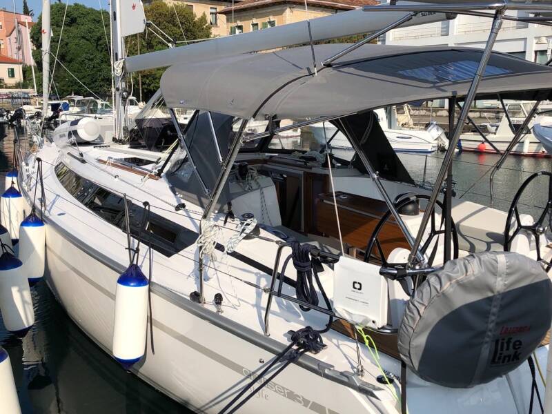 Bavaria Cruiser 37 Style