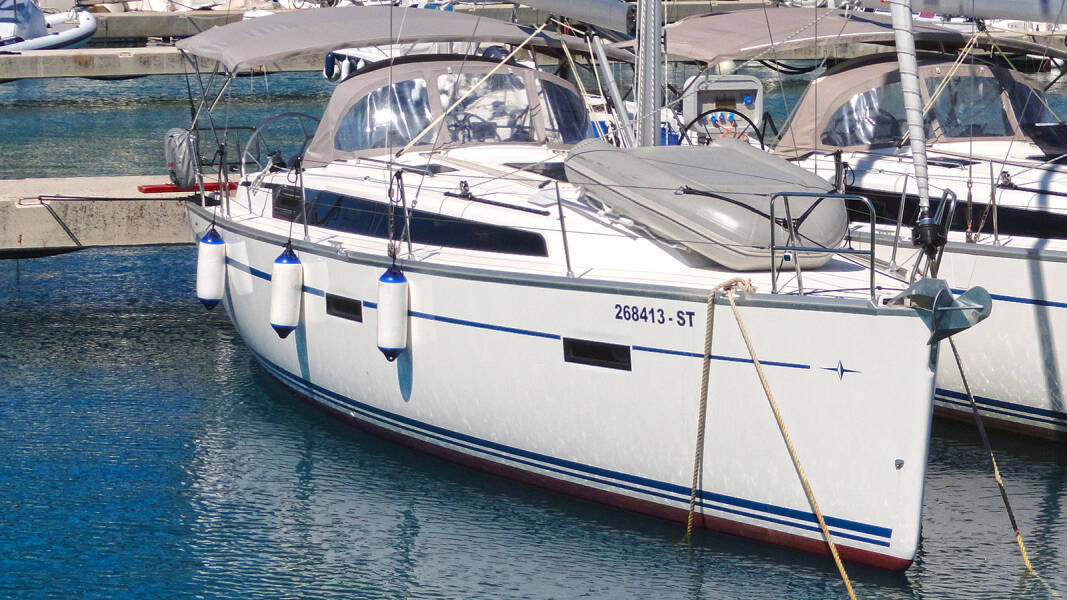 Bavaria Cruiser 37