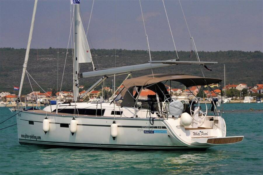 Bavaria Cruiser 37