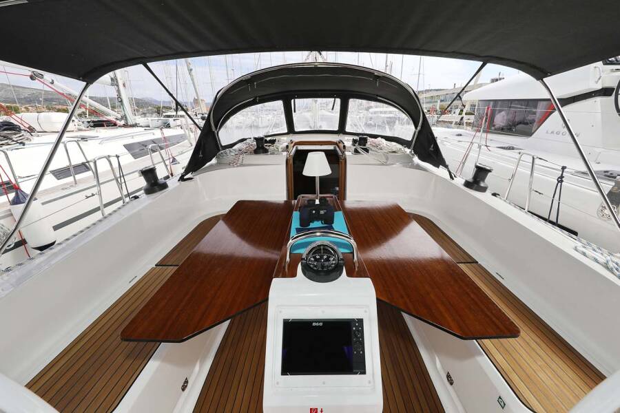 Bavaria Cruiser 46 Style