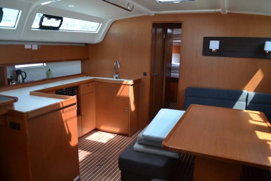 Bavaria Cruiser 51