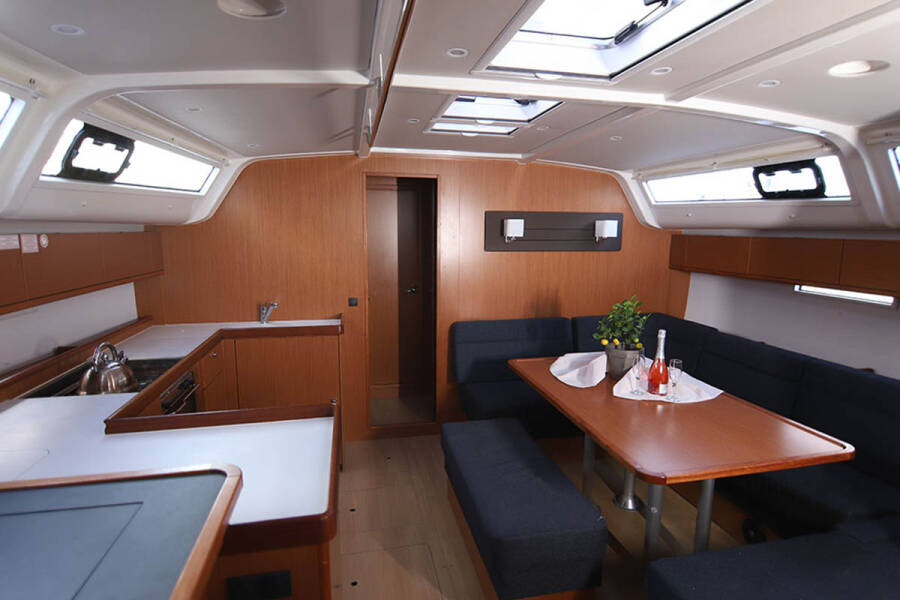 Bavaria Cruiser 51