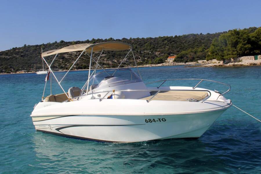 Beneteau 550