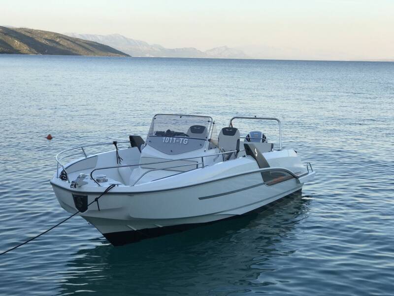 Beneteau