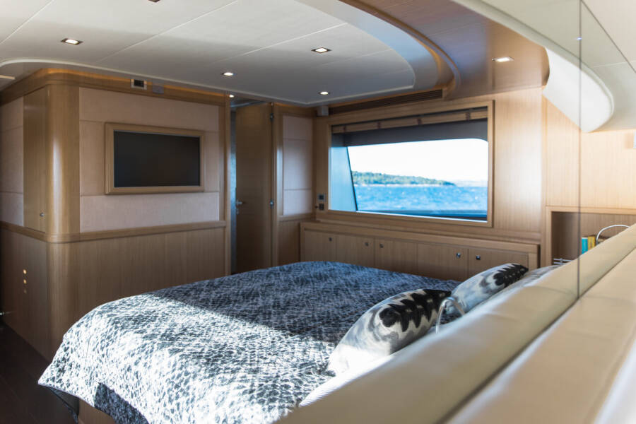 Custom Line Navetta 26