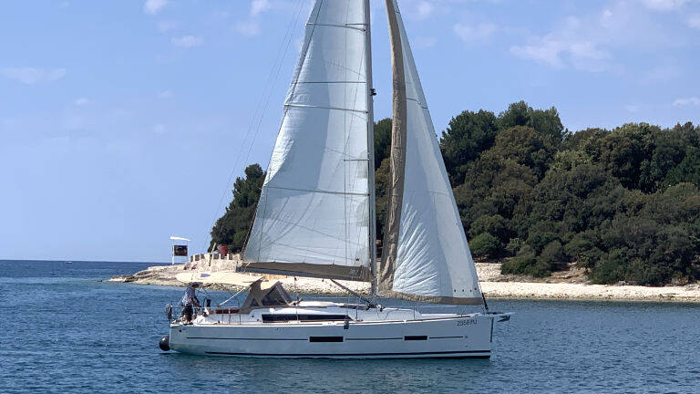 Dufour 382 GL