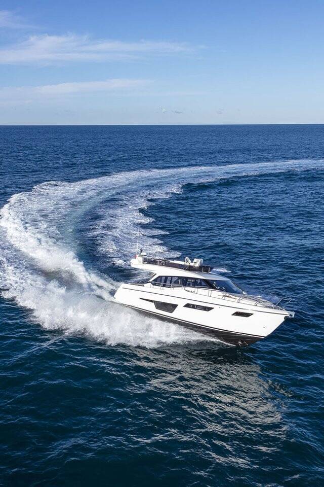 Ferretti Yachts 500