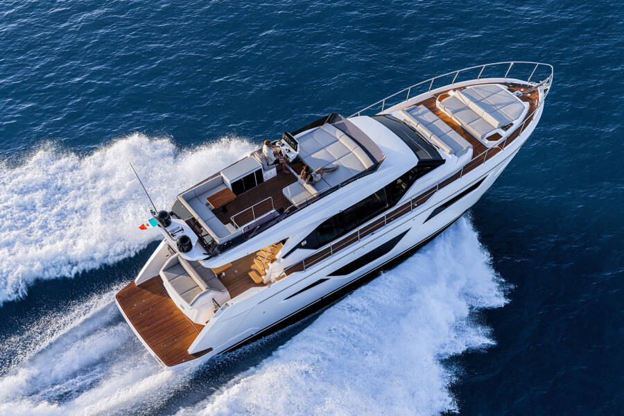 Ferretti Yachts 580