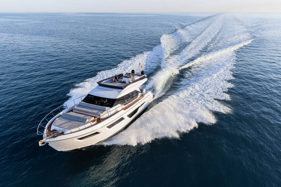 Ferretti Yachts 580