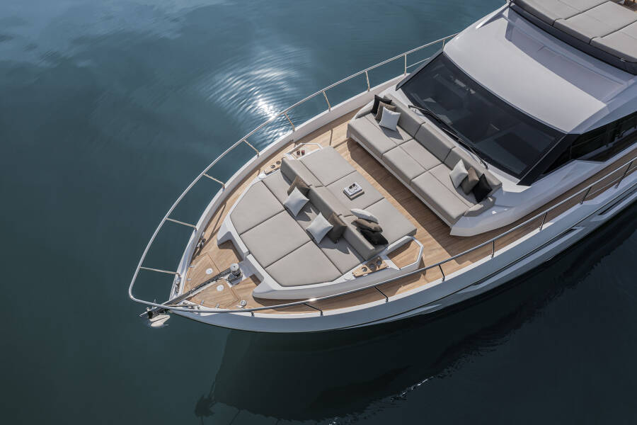 Ferretti Yachts 580