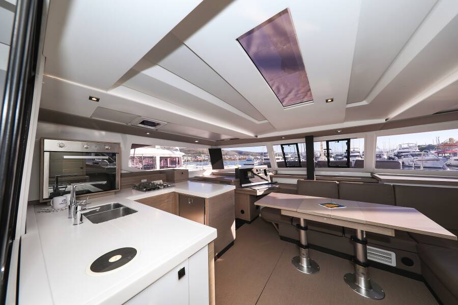 Fountaine Pajot Astrea 42 Quatuor