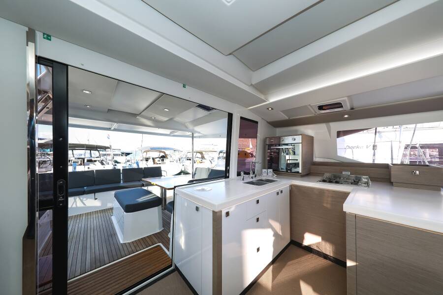 Fountaine Pajot Astrea 42 Quatuor