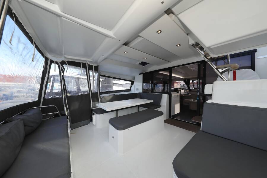 Fountaine Pajot Astrea 42