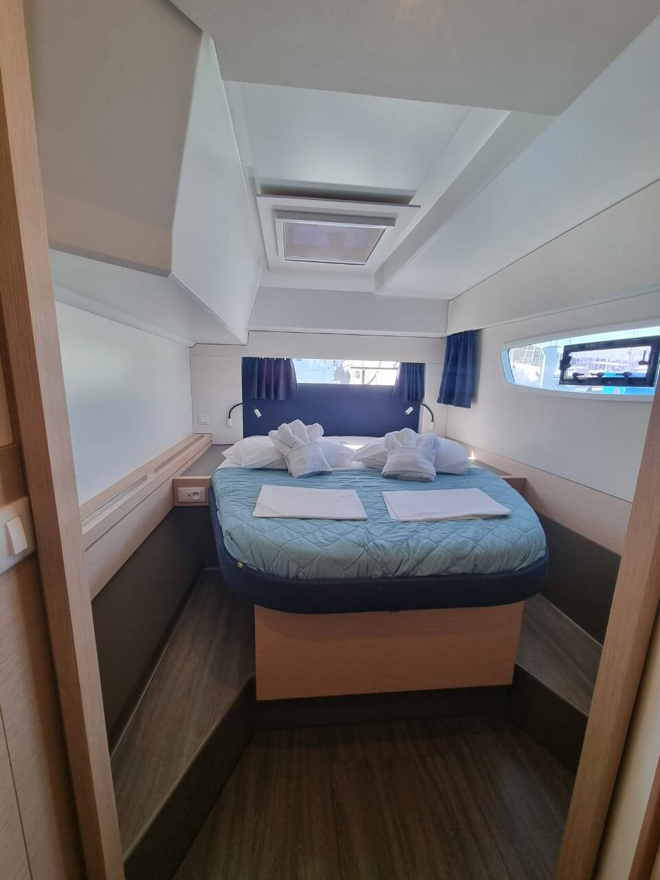 Fountaine Pajot Astrea 42