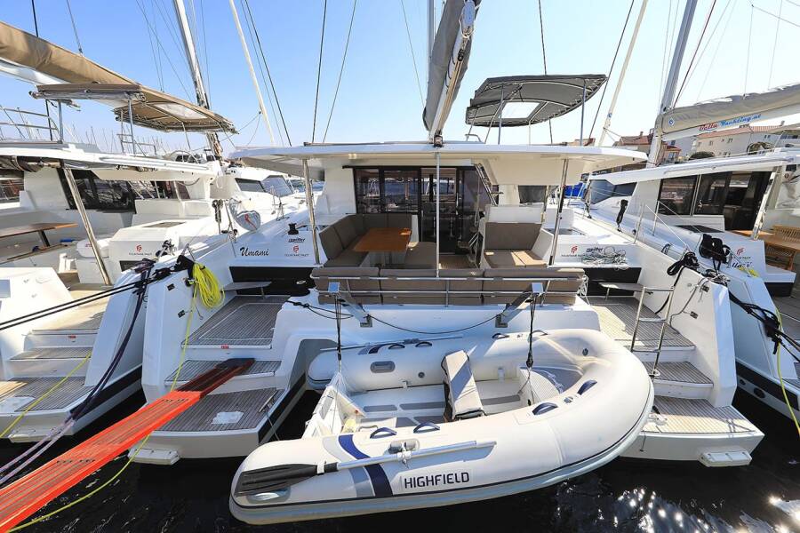 Fountaine Pajot Astrea 42