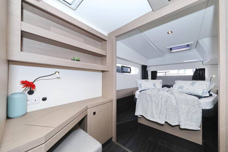 Fountaine Pajot Astrea 42