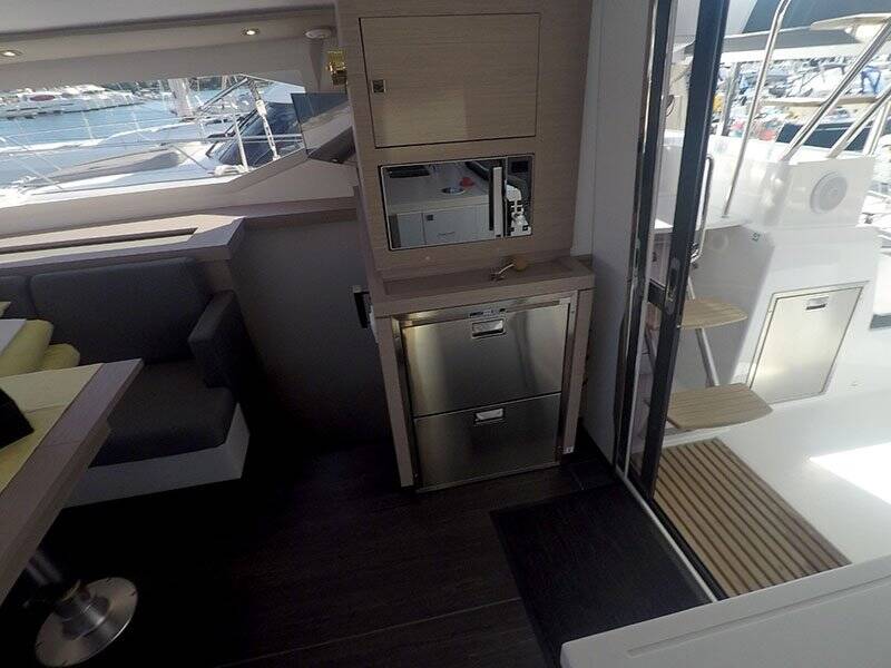 Fountaine Pajot Astrea 42