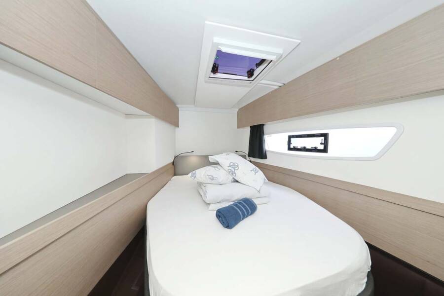 Fountaine Pajot Astrea 42