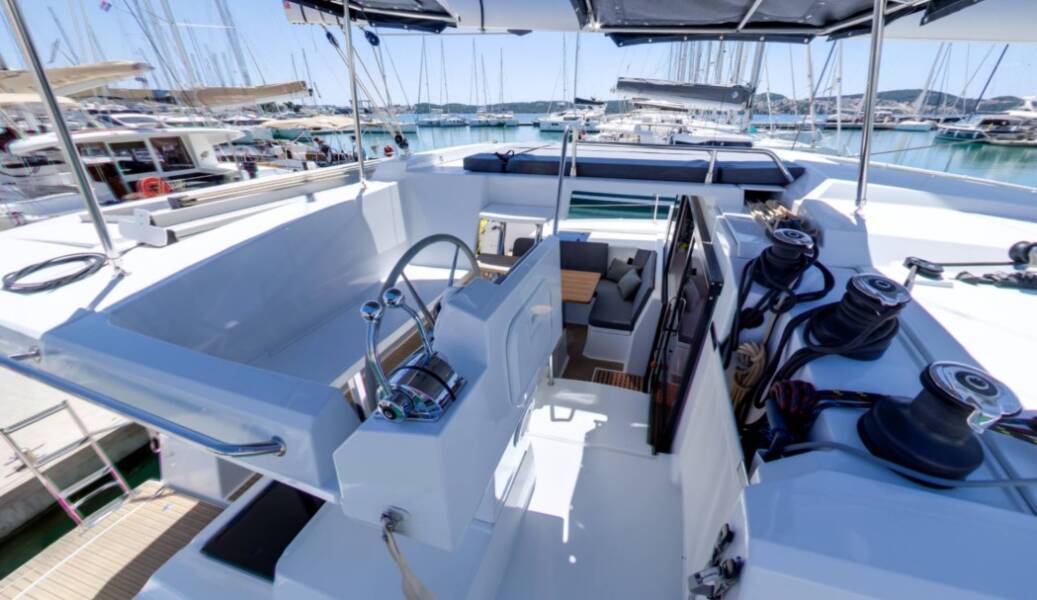 Fountaine Pajot Astrea 42