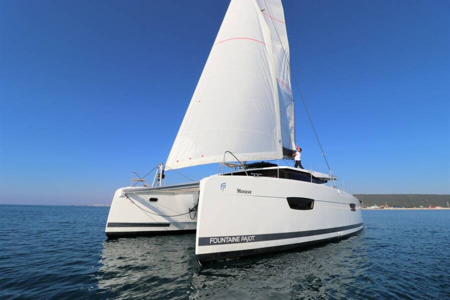 Fountaine Pajot Astrea 42