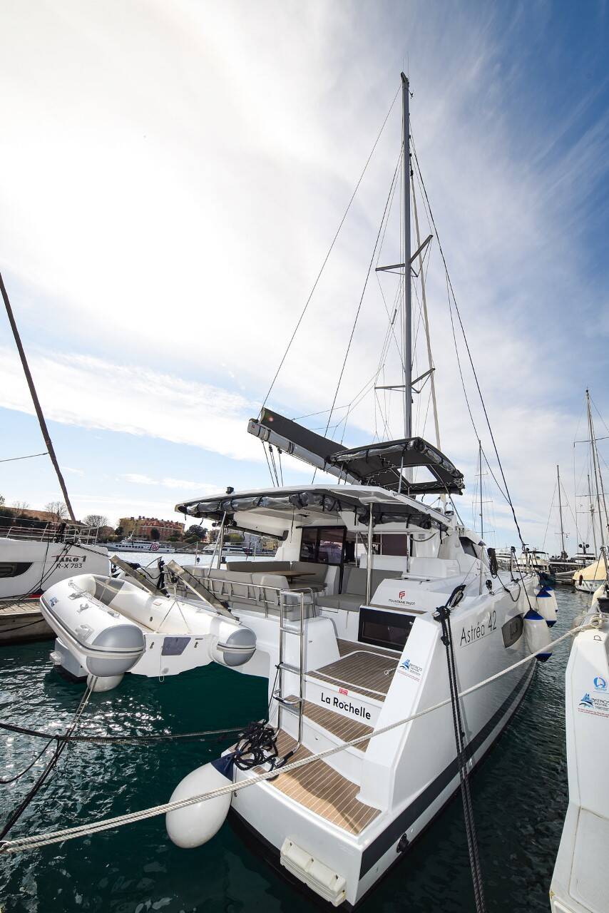 Fountaine Pajot Astrea 42