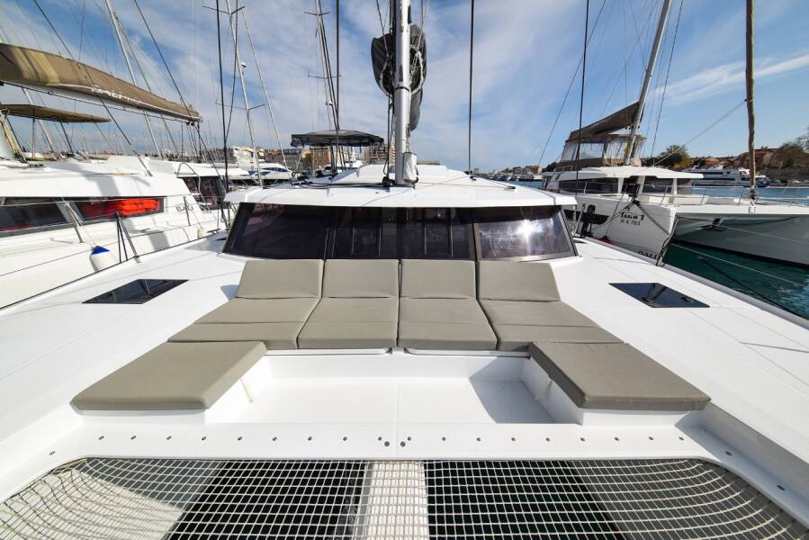 Fountaine Pajot Astrea 42